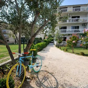 Olive Apartman