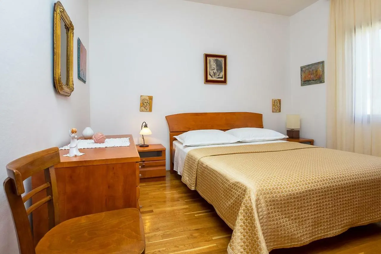Apartment Olivera  Trogir